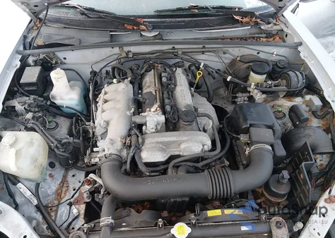 2002 Mazda Mx-5 Miata Cloth/Ls/Se z USA, uszkodzony, nr VIN JM1NB353220221686